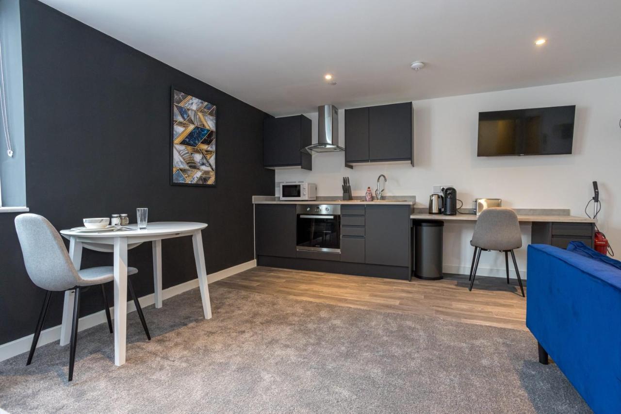 Charming Studio Apartment *